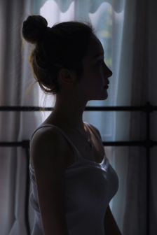 西川里音